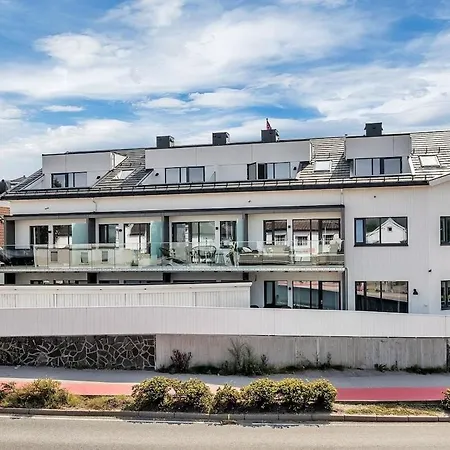 Pristine With Private Sauna And Balcony Апартаменты