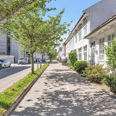Pristine With Private Sauna And Balcony * Кристиансанд